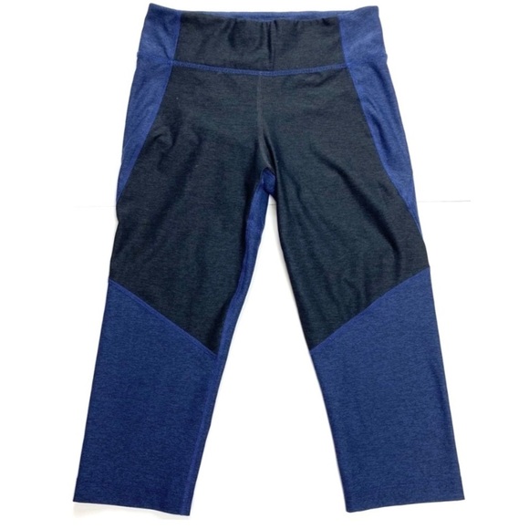 Outdoor Voices ColorBlock Capri Pants in Blue & Black Size M - Picture 9 of 9